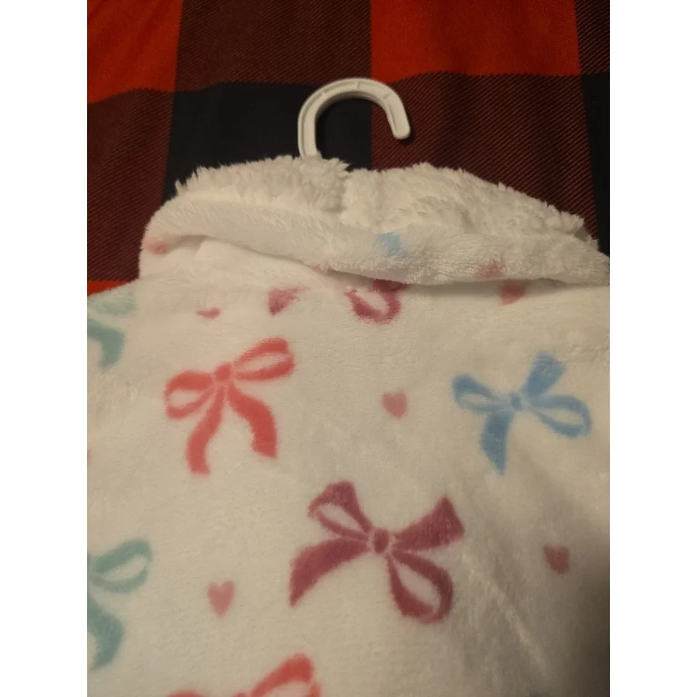 Celebrity Baby Plush Robe, Soft And Cozy With Bows 0-6 months